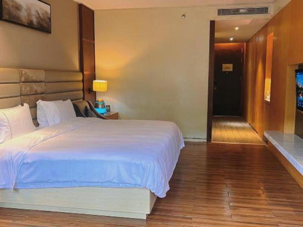 Eadry Royal Garden Hotel Haikou Haikou  Eksteriør bilde