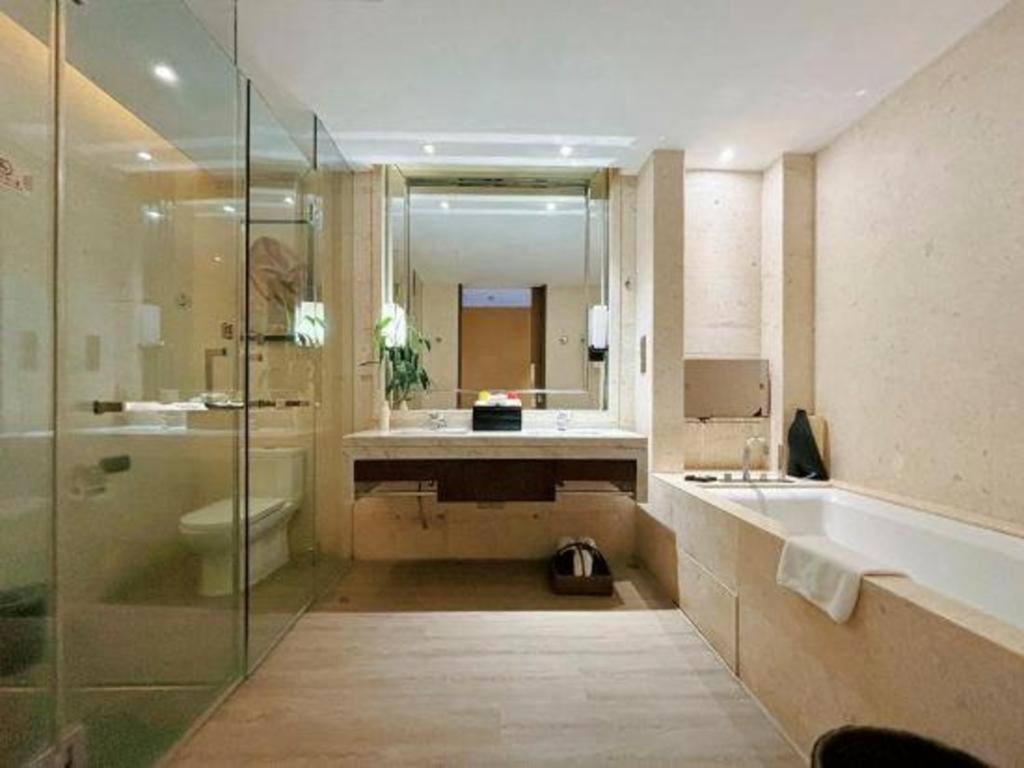 Eadry Royal Garden Hotel Haikou Haikou  Eksteriør bilde