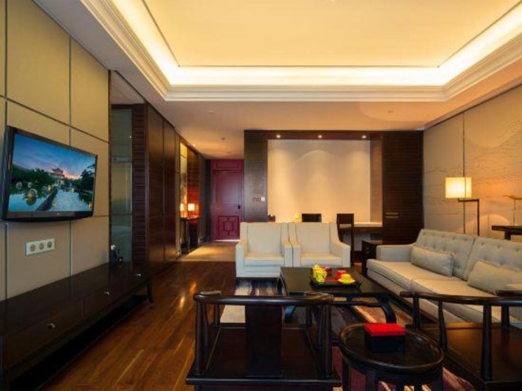 Eadry Royal Garden Hotel Haikou Haikou  Eksteriør bilde