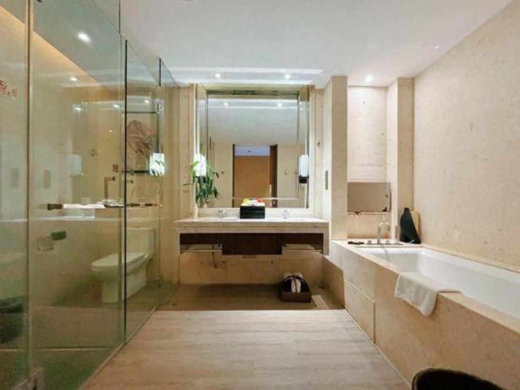 Eadry Royal Garden Hotel Haikou Haikou  Eksteriør bilde
